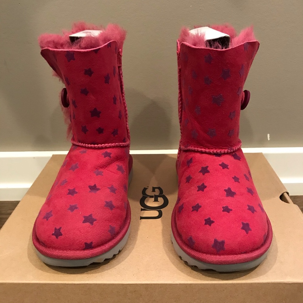 Girl ugg boots Size3